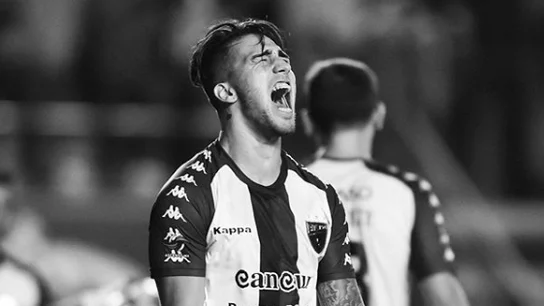 El futbolista Ezequiel Esperón El futbolista Ezequiel Esperón