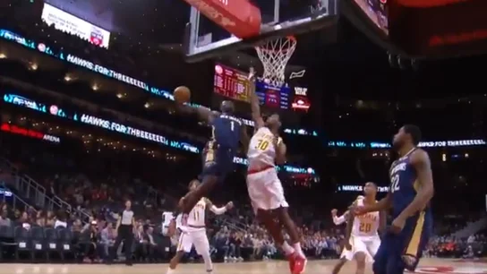 Zion Williamson hace un salvaje mate Zion Williamson hace un salvaje mate