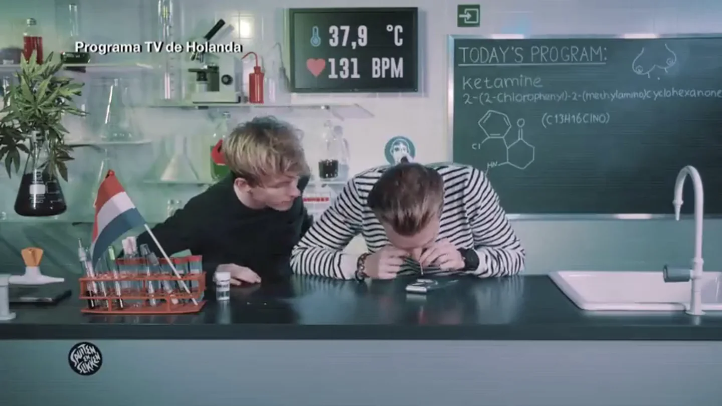 Equipo de Investigación habla con los youtubers de Drugslab: "Nunca probaríamos la droga caníbal" Equipo de Investigación habla con los youtubers de Drugslab: "Nunca probaríamos la droga caníbal"
