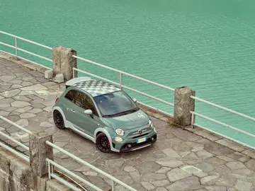 Abarth 695 70º Aniversario Abarth 695 70º Aniversario