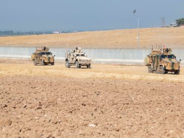 Siria asegura que Turquía ya está bombardeando a los kurdos tras la retirada de tropas estadounidenses Siria asegura que Turquía ya está bombardeando a los kurdos tras la retirada de tropas estadounidenses