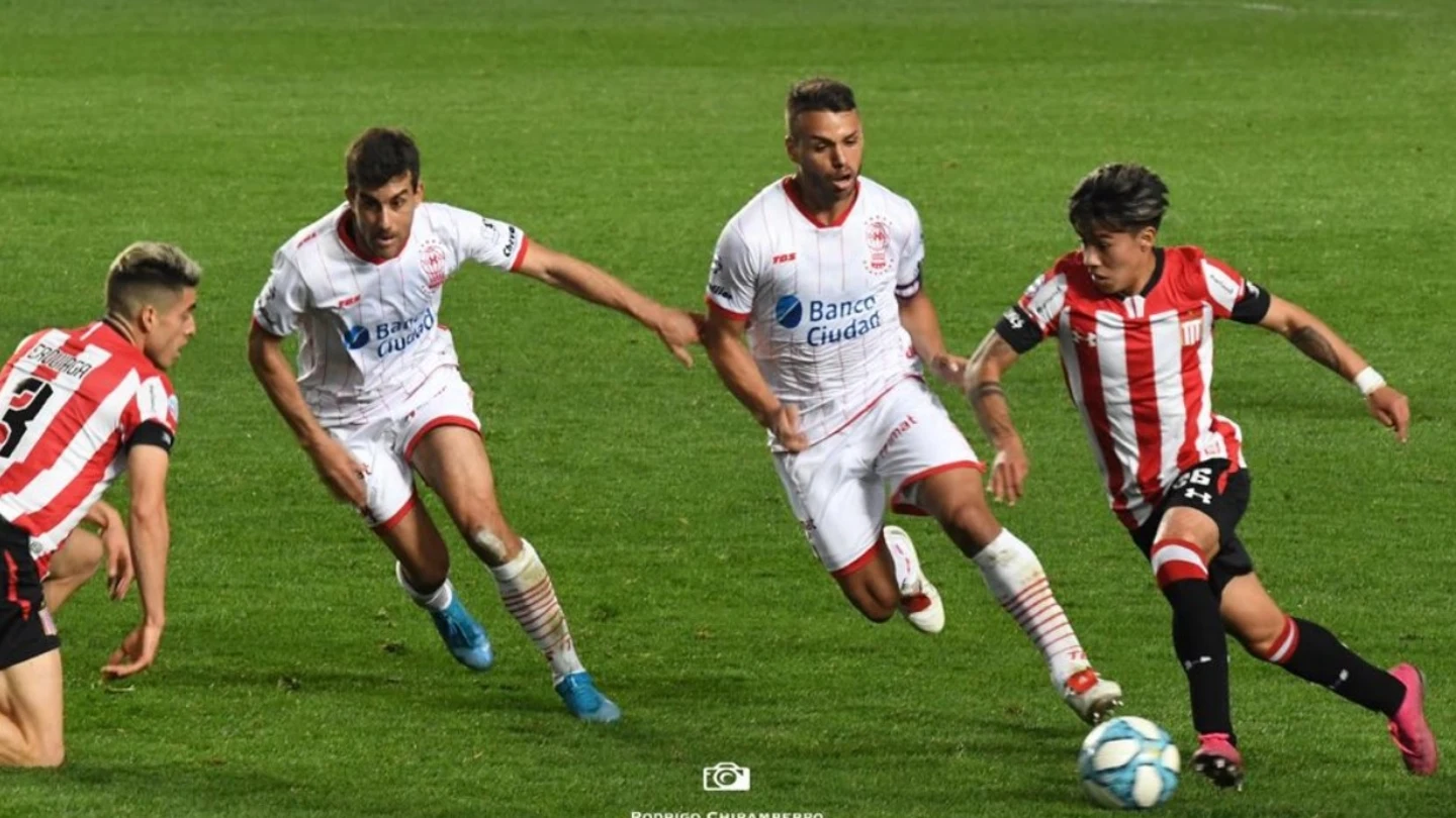 Darío Sarmiento, en su debut con Estudiantes frente a Huracán el pasado sábado. Darío Sarmiento, en su debut con Estudiantes frente a Huracán el pasado sábado.