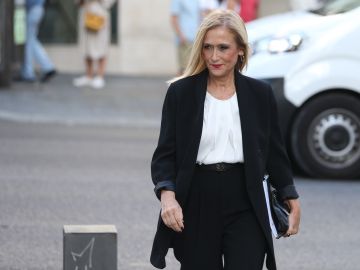 La expresidenta madrileña Cristina Cifuentes, a su llegada a la Audiencia Nacional. La expresidenta madrileña Cristina Cifuentes, a su llegada a la Audiencia Nacional.