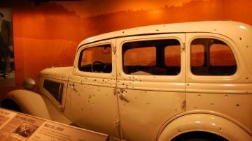 Coche de Bonny and Cliye