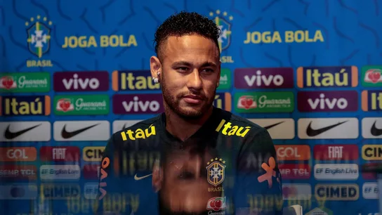 Neymar, en rueda de prensa Neymar, en rueda de prensa