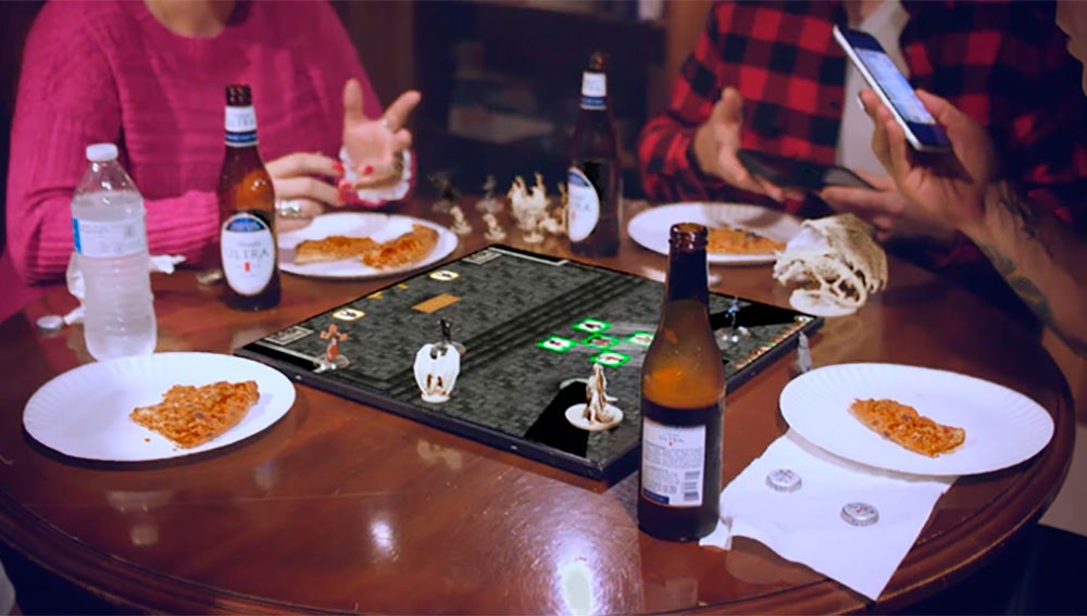 Gameboard-1, el tablero de mesa inteligente que cambia entre juegos  virtuales