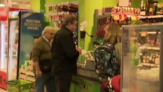 La consecuencia de la falta de previsión de Emilio, el dueño de La Cueva de Juan: "Hay días que damos 10 viajes al supermercado" La consecuencia de la falta de previsión de Emilio, el dueño de La Cueva de Juan: "Hay días que damos 10 viajes al supermercado"
