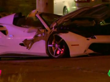 Salen a la luz las imágenes del terrible accidente de Errol Spence en su Ferrari Salen a la luz las imágenes del terrible accidente de Errol Spence en su Ferrari