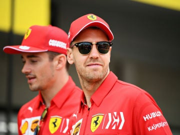 Sebastian Vettel y Charles Leclerc Sebastian Vettel y Charles Leclerc