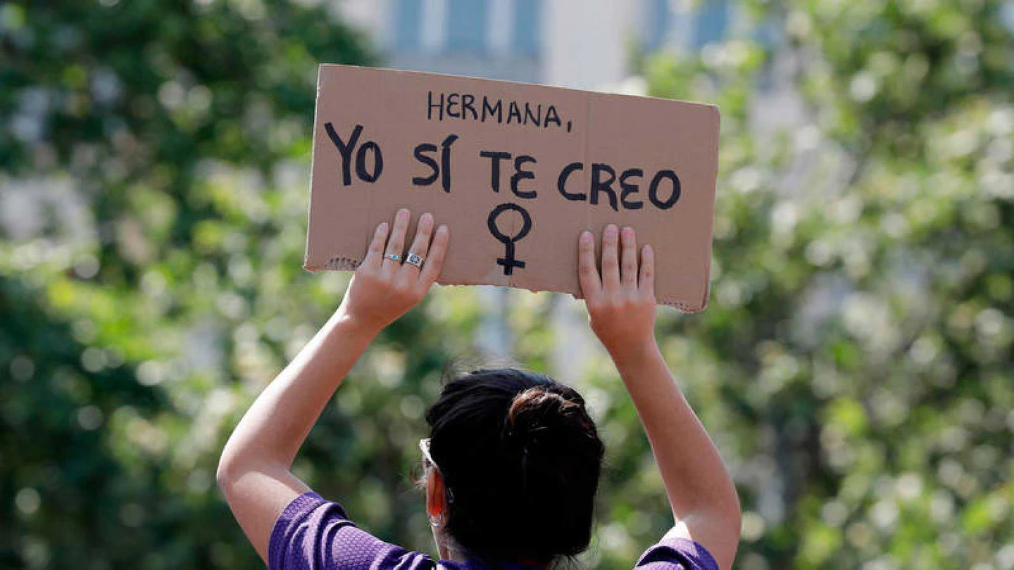Pancarta ' hermana, yo si te creo' Pancarta ' hermana, yo si te creo'