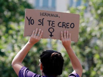 Pancarta ' hermana, yo si te creo' Pancarta ' hermana, yo si te creo'