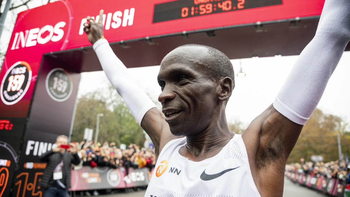 Kipchoge y su 1.50:40 en distancia de maratón