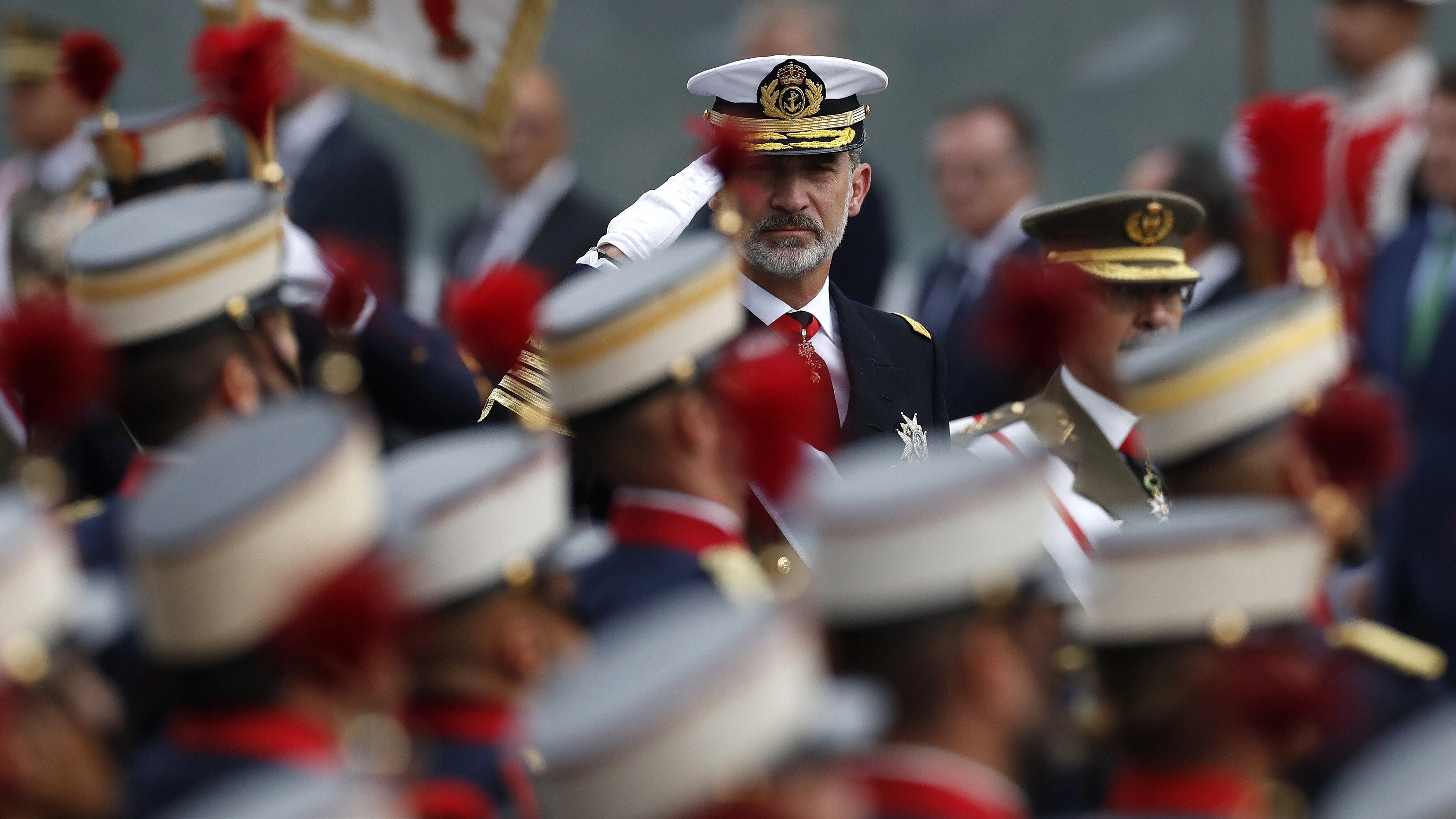 Imagen del rey Felipe VI durante del desfile del 12 de octubre 