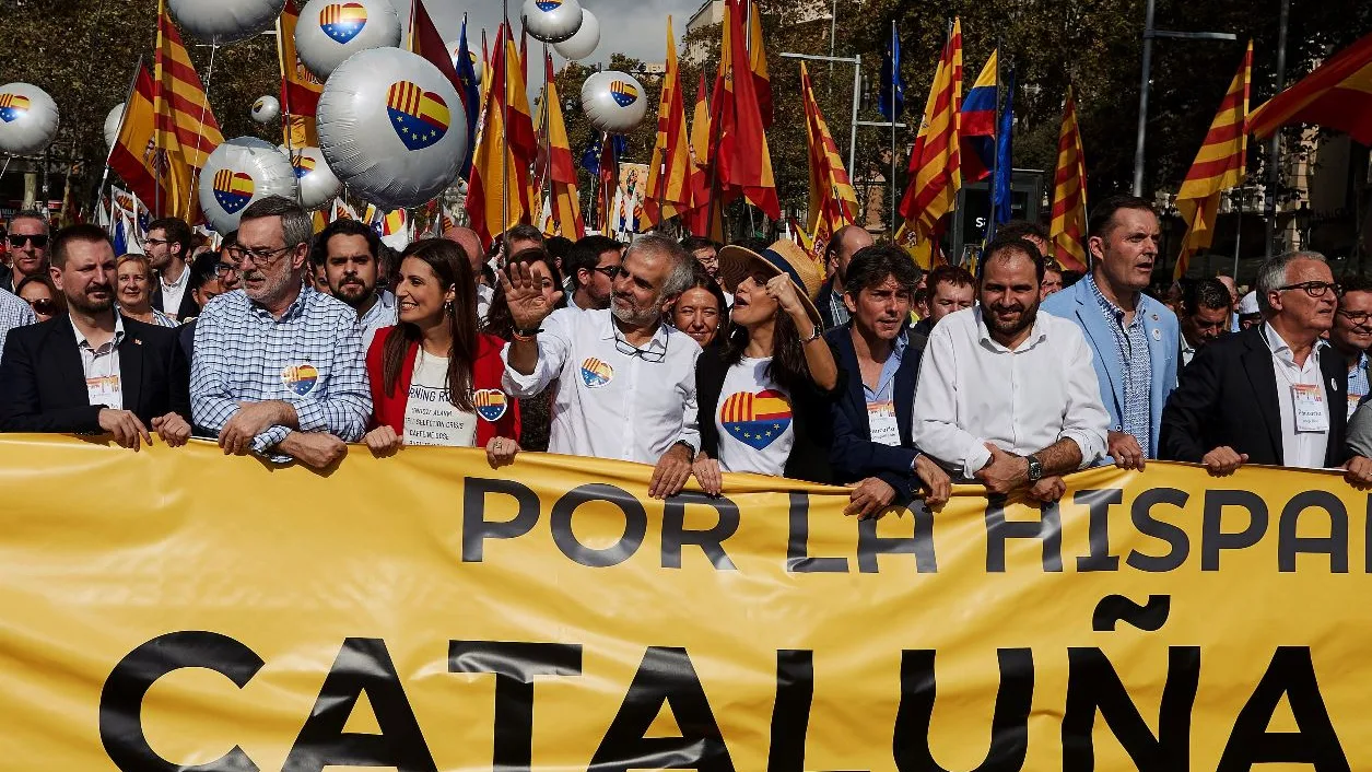 Arrimadas en una manifestación por la unidad de España en Barcelona