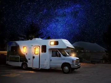 Una autocaravana Una autocaravana