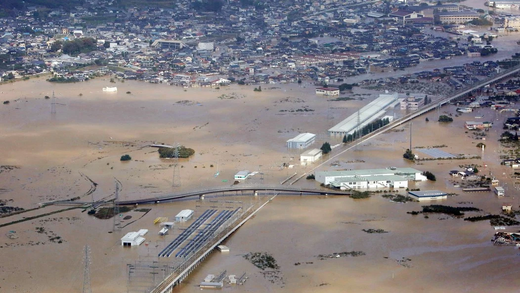 Destrucción en Japón por el paso del tifón Hagibis