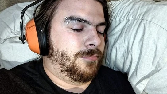 Imagen de Liam Gómez con orejeras Imagen de Liam Gómez con orejeras