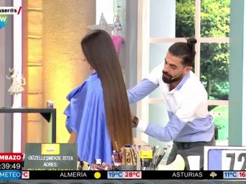 Se desmaya del disgusto en un 'reality' de belleza después de que le cortaran el pelo más de 30 centímetros Se desmaya del disgusto en un 'reality' de belleza después de que le cortaran el pelo más de 30 centímetros