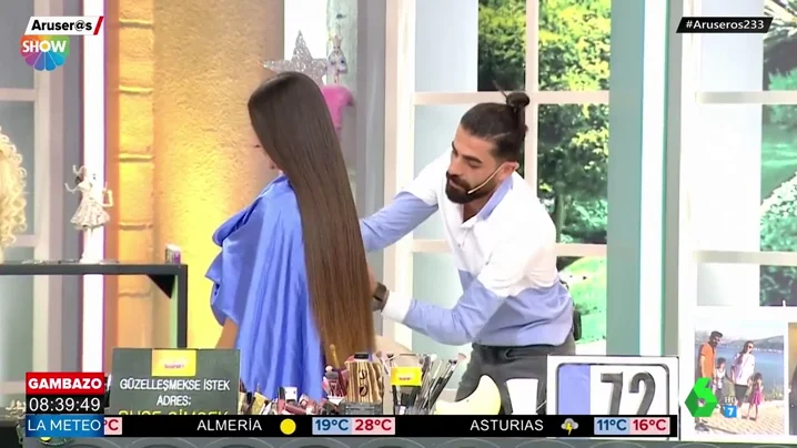 Se desmaya del disgusto en un 'reality' de belleza después de que le cortaran el pelo más de 30 centímetros