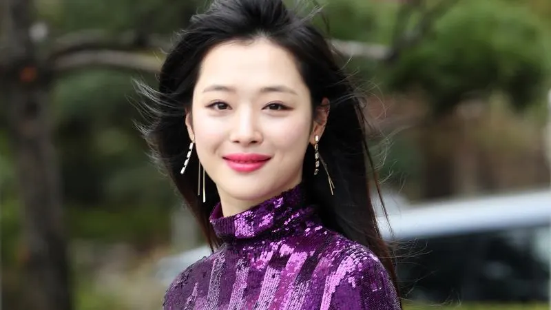 Sulli, cantante de K-Pop