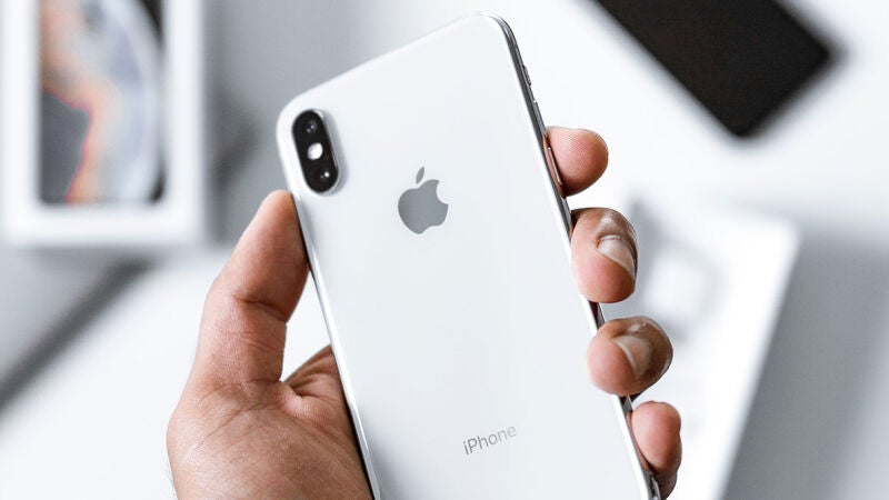Tu iPhone ha podido estar enviando información a China, aunque por una buena razón