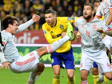 Berg, en el gol de Suecia contra España Berg, en el gol de Suecia contra España
