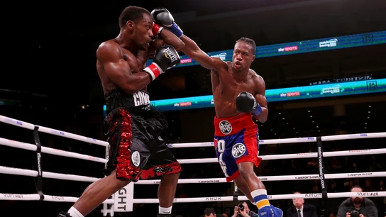 Momento del combate entre Conwell y Day Momento del combate entre Conwell y Day