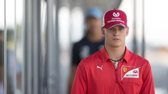 Mick Schumacher, con los colores de Ferrari Mick Schumacher, con los colores de Ferrari