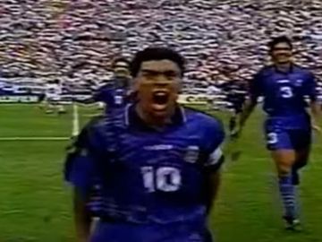 Maradona celebra un gol ante Grecia en el Mundial de 1994 Maradona celebra un gol ante Grecia en el Mundial de 1994
