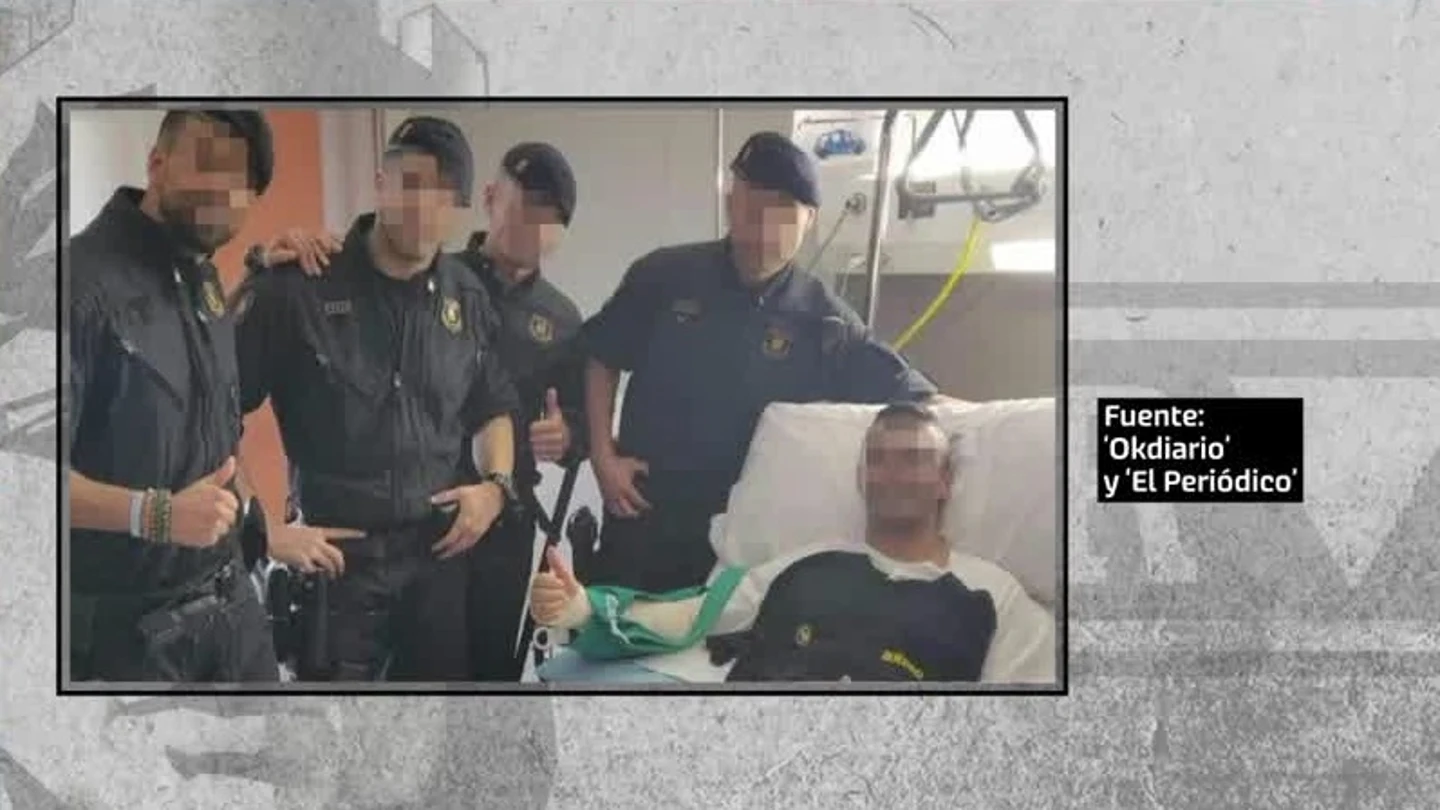 Cuatro mossos desafían a Torra y visitan a los policías heridos Cuatro mossos desafían a Torra y visitan a los policías heridos