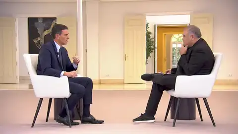 laSexta Noticias 14:00 (25-10-19) Pedro Sánchez: "El independentismo desea que la derecha vuelva a gobernar España" laSexta Noticias 14:00 (25-10-19) Pedro Sánchez: "El independentismo desea que la derecha vuelva a gobernar España"