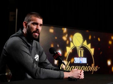 Marc Gasol habla con los medios Marc Gasol habla con los medios
