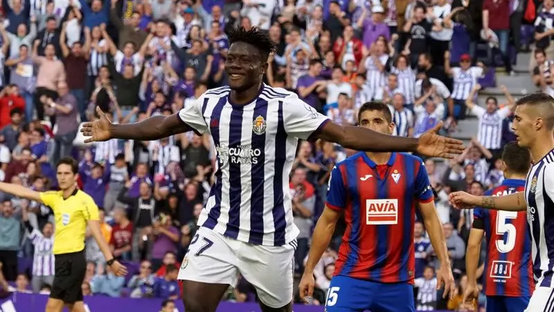 El Valladolid se impone al Eibar