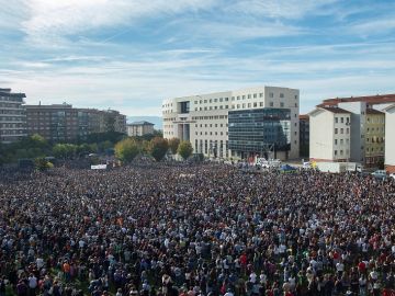 Imagen de personas protestanto en Pamplona contra la sentencia del caso Alsasua Imagen de personas protestanto en Pamplona contra la sentencia del caso Alsasua