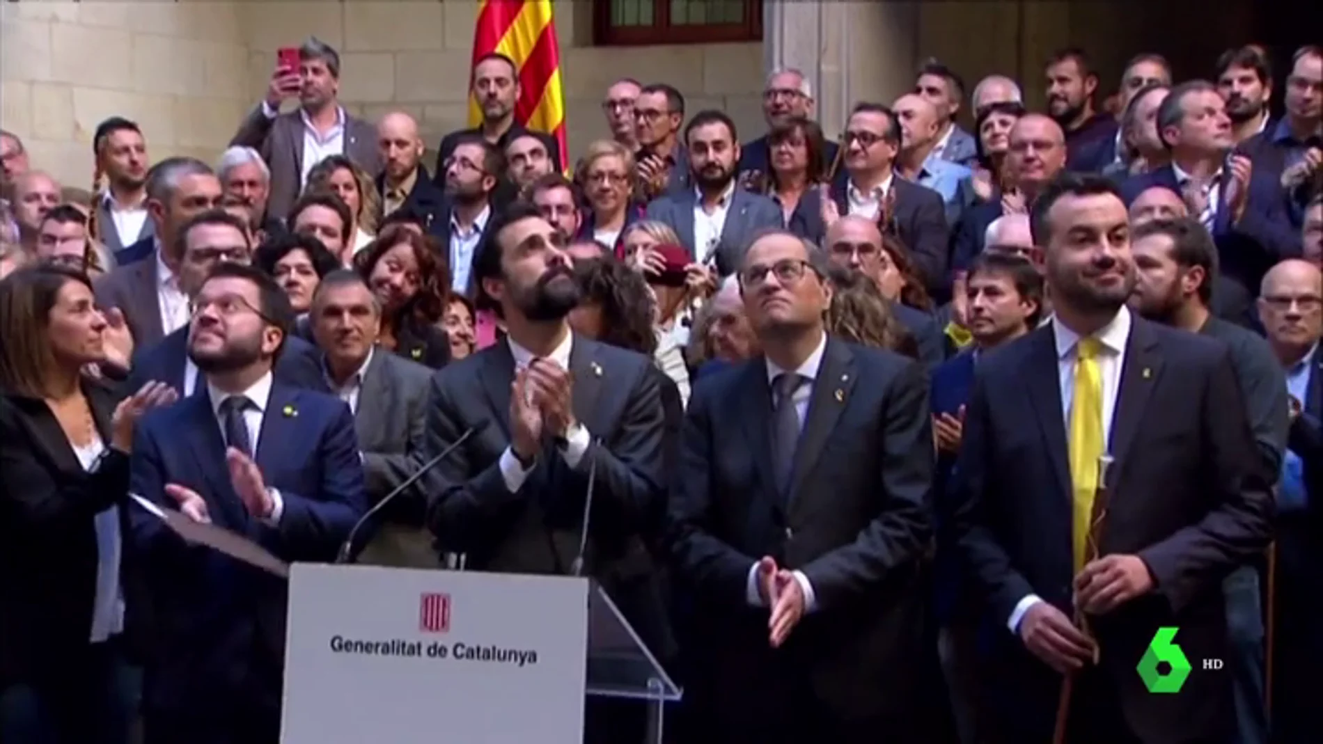 Torra asegura que el "compromiso con la autodeterminación no tendrá retorno" y Aragonés pide a los alcaldes defender un nuevo referéndum