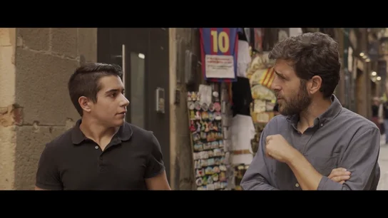 Un joven catalán habla con Gonzo Un joven catalán habla con Gonzo