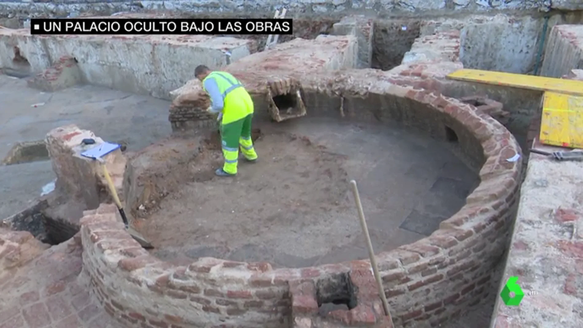 Un palacio del siglo XVIII bajo tierra, la causa de la prolongación de las obras en la Plaza de España de Madrid