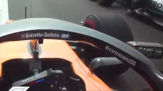 Frame del adelantamiento de Sainz a Hamilton para la historia Frame del adelantamiento de Sainz a Hamilton para la historia