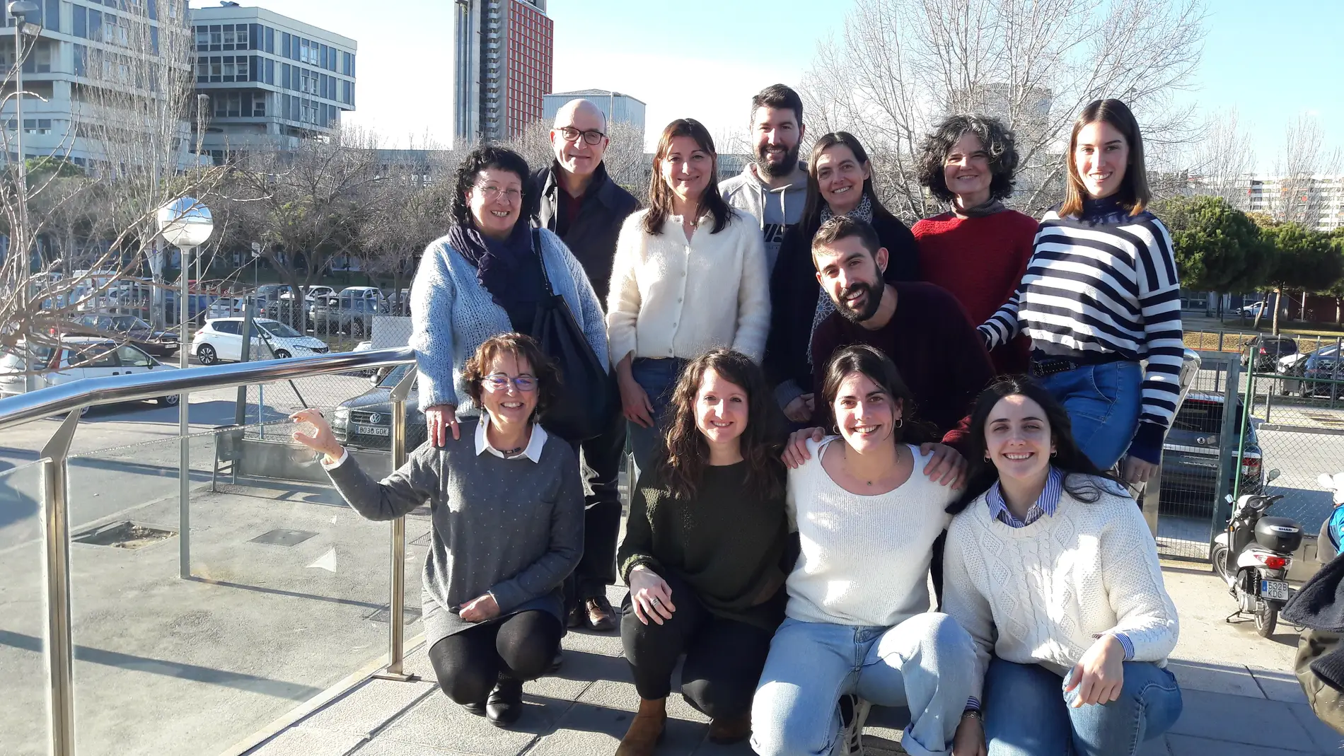 El grupo de investigación que lidera Isabel Fabregat en IDIBELL