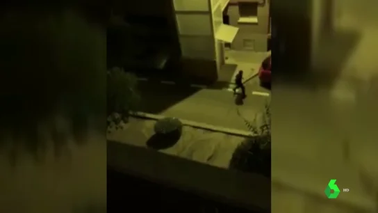 Una treintena de jóvenes intenta asaltar un centro de menores en Madrid Una treintena de jóvenes intenta asaltar un centro de menores en Madrid
