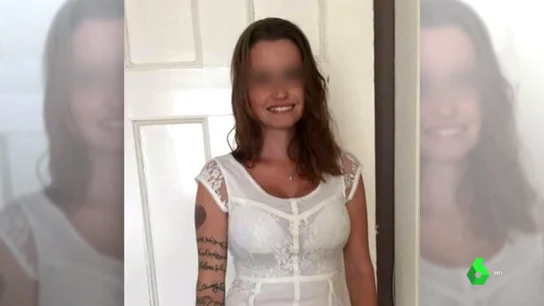 Detienen en Málaga a una mujer por grabar vídeos sexuales con sus hijas y venderlos por Internet Detienen en Málaga a una mujer por grabar vídeos sexuales con sus hijas y venderlos por Internet