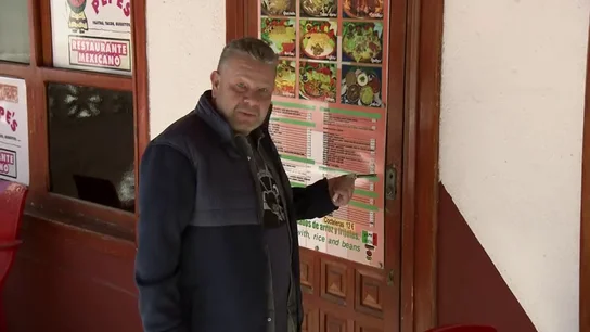 Chicote se queda con el pomo en la puerta en su llegada al Pepe's Cantina: "Pues empezamos bien…" Chicote se queda con el pomo en la puerta en su llegada al Pepe's Cantina: "Pues empezamos bien…"