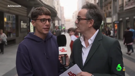 Esto es lo que saben los españoles sobre la exhumación de Franco: "Le enterraron en Carabanchel" o "Fernando Tejero" ofició la misa Esto es lo que saben los españoles sobre la exhumación de Franco: "Le enterraron en Carabanchel" o "Fernando Tejero" ofició la misa