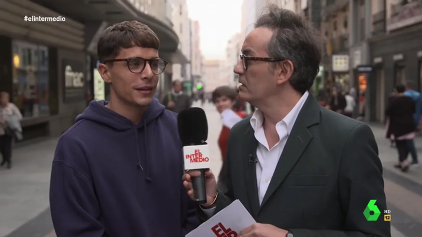 Esto es lo que saben los españoles sobre la exhumación de Franco: "Le enterraron en Carabanchel" o "Fernando Tejero" ofició la misa Esto es lo que saben los españoles sobre la exhumación de Franco: "Le enterraron en Carabanchel" o "Fernando Tejero" ofició la misa