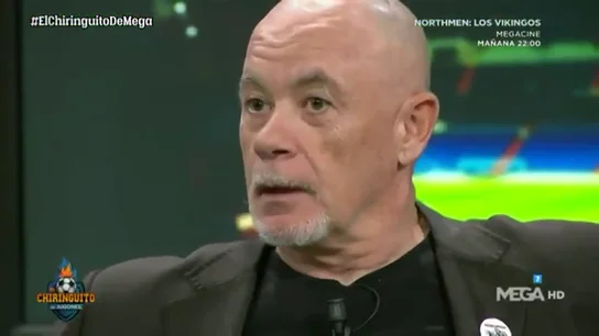 Alfredo Duro vuelve a hacer su ya icónica pregunta: "¿Qué es Halloween?" Alfredo Duro vuelve a hacer su ya icónica pregunta: "¿Qué es Halloween?"