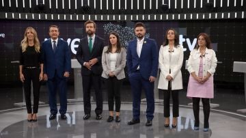 Los portavoces del PP, PSOE, Unidas Podemos, Ciudadanos, Vox, ERC y PNV en el debate electoral de RTVE