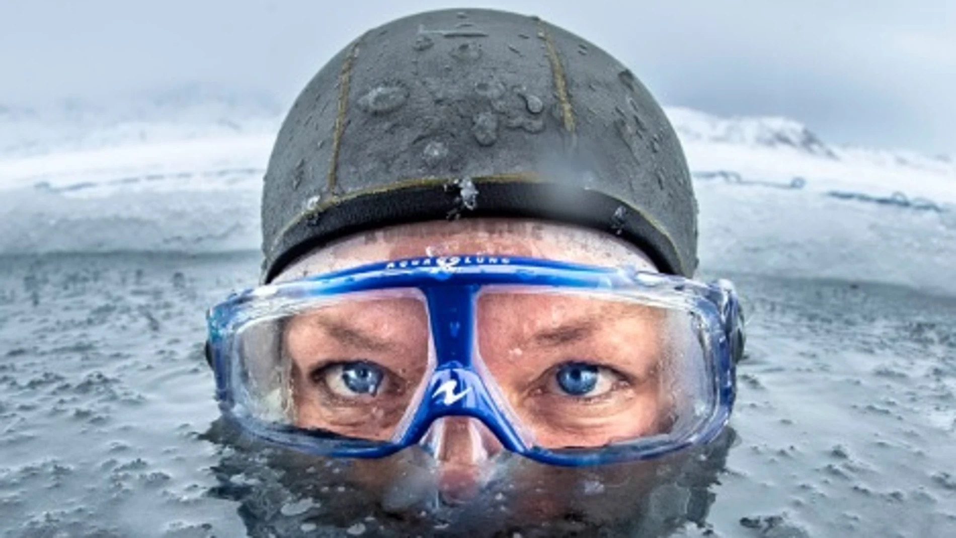 Anna Von Boetticher, antes de sumergirse bajo las aguas de Groenlandia