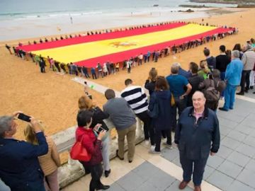 Imagen de la bandera española más grande del mundo Imagen de la bandera española más grande del mundo