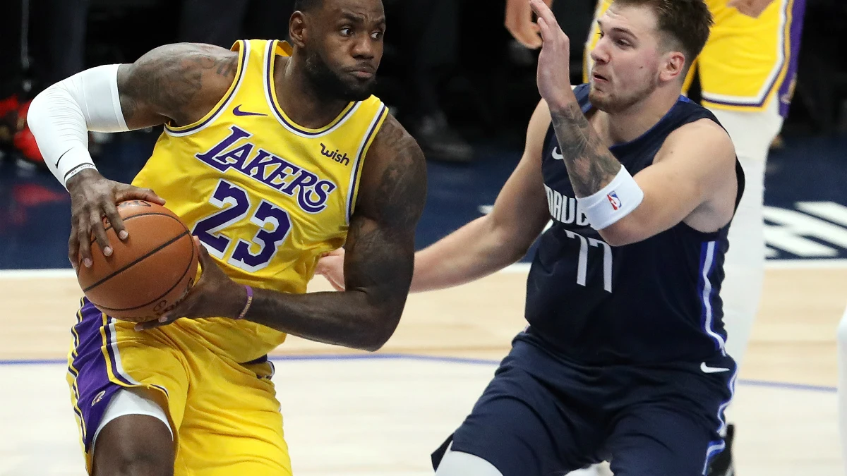 LeBron James, ante Doncic