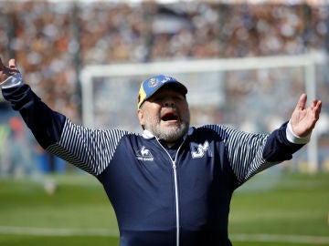 Maradona, en un partido Maradona, en un partido